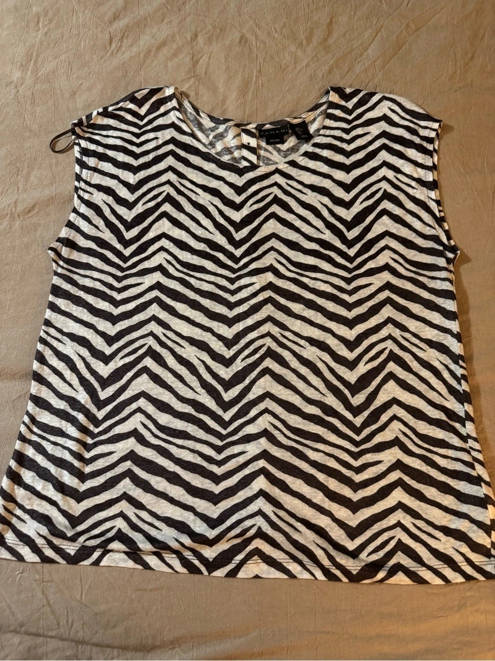 Tahari Zebra Print Linen Sleeveless Blouse Size Medium
